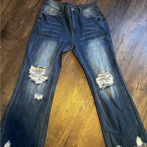 Distress cropped jeans high rise